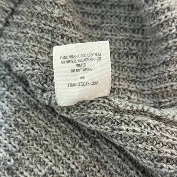 Alya Gray Knit Sweater with Cut-Out Sleeves - Picture 7 of 8